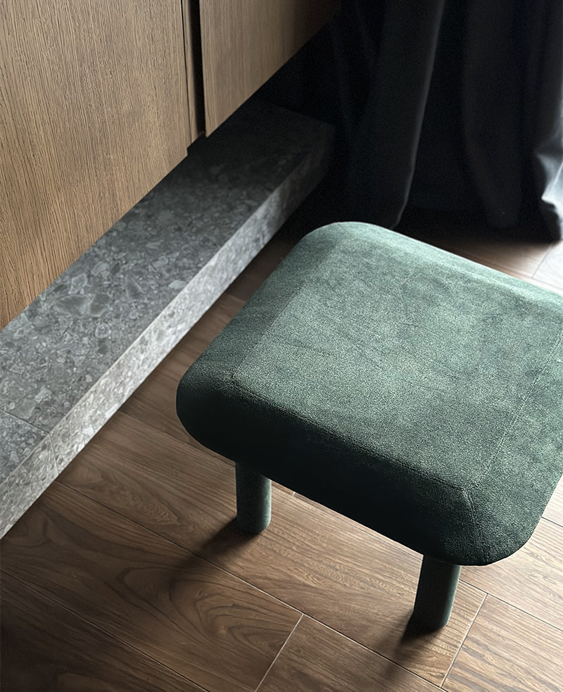 Pufų ir staliukų rinkinys TOTO